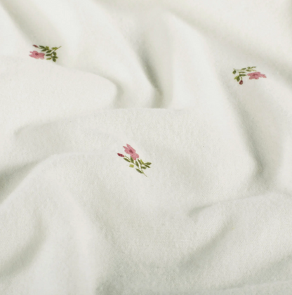 Flanelle tissu imprimé fleurs Blanc cassé